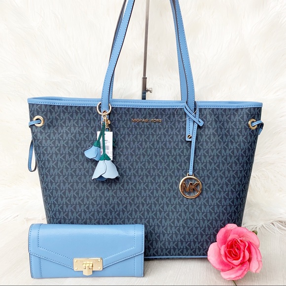 Michael Kors Handbags - ‼️PRICE FIRM‼️Michael Kors Jet Set Tote Set